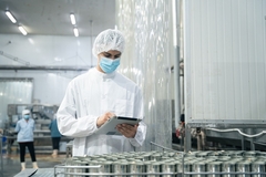 Image An operator inspecting a cold chain.