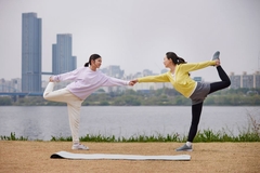 Image Woman doing yoga in South Korea