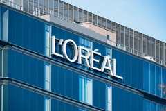 Image Loreal headquarters building with the company logo on it.