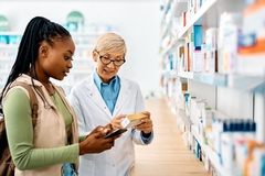 Image Consumer asking advice on botanical supplements