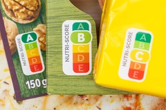 Image Food packaging with Nutri-Score labeling.