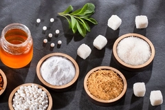 stevia honey and sugar in bowls