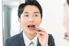 Image lip balm guy