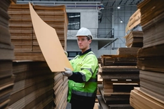 worker in paper factory