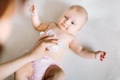 Image wet wipe baby