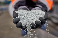 Image Tomra pellets from flakes