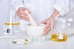 Image Botanical supplements testing in a lab