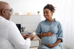 Image Pregnant woman getting supplement advice