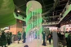 BASF collagen AI in-cosmetics A light sculpture with green lights.