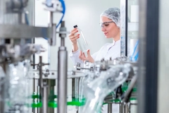Image Plastic production worker