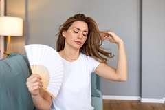 Image Woman having hot flashes