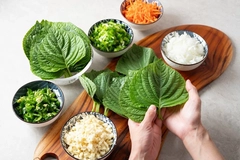 Image Perilla leaves and Korean barbecue