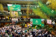 Image Arla staff celebrate H2 2026 results.