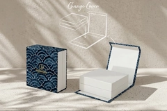 Image shell box opening with blue design
