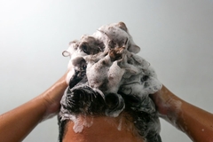 hair shampooing 