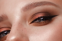 Image Eye shadow close-up.