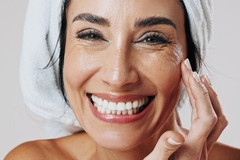 Image Aging lady clear skin.