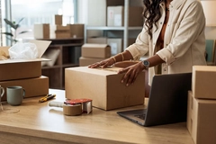Image SME e-commerce seller packages order