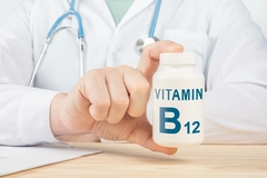 Vitamin B12 supplement bottle