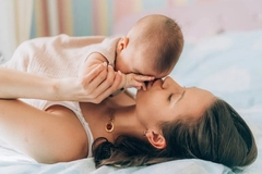 Image Indian mother with infant