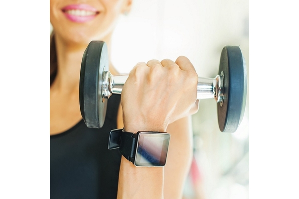 Image Smart Watch on Women hand