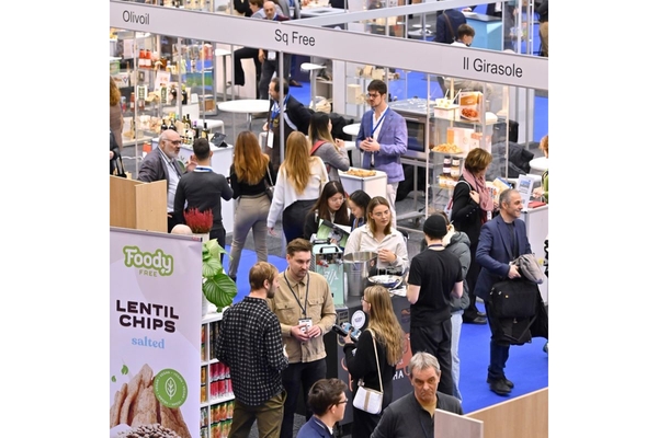 Image People at the Free From Food show in Amsterdam.