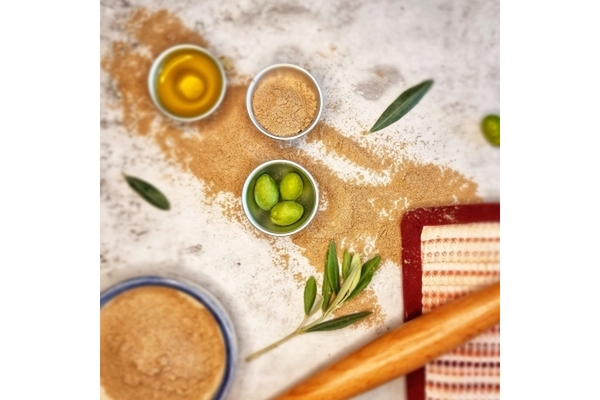 Image Olive oil and olive flour.