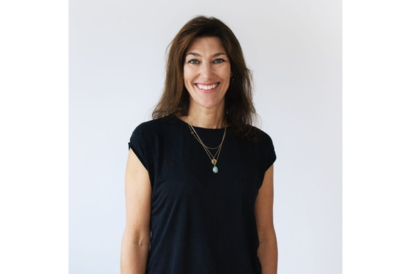 Image Headshot of Hey Circle’s CEO & founder Doris Diebold.