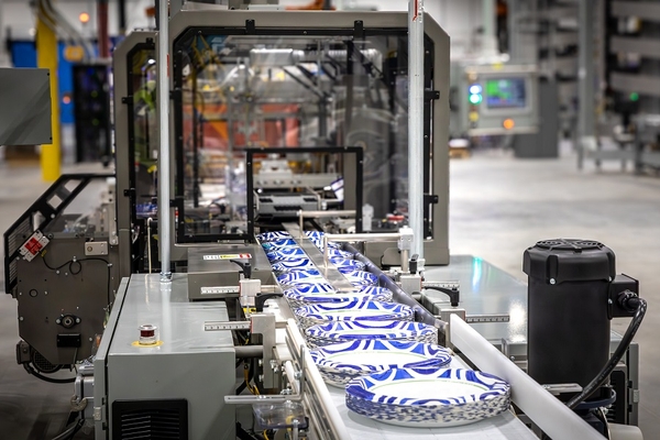 Image Dixie dinnerware manufacturing plant
