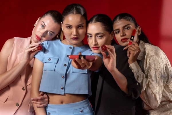 Yêu Cosmetics products