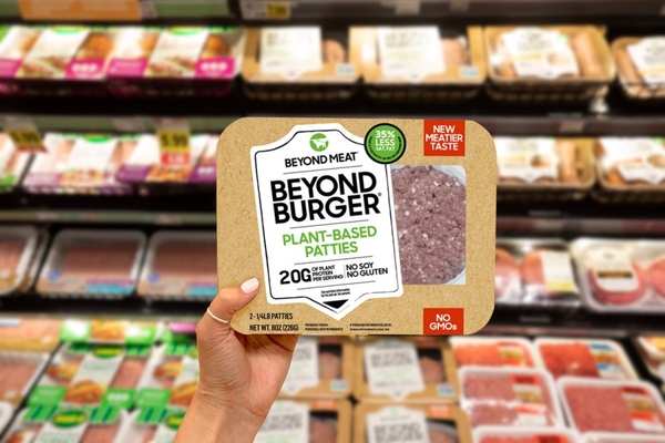 Image Beyond Meat plant-based products on the supermarket shelves