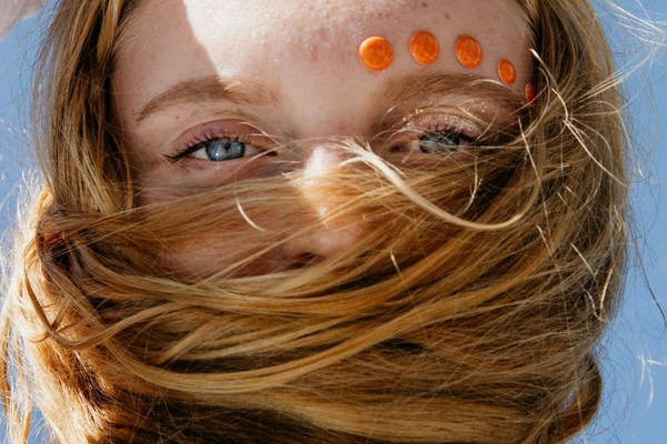 Image Woman with hair in face