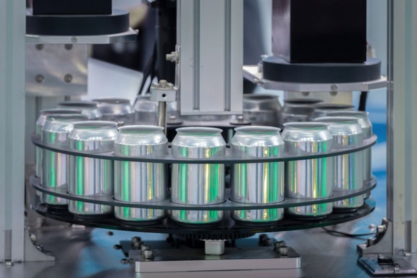 aluminum cans in factory