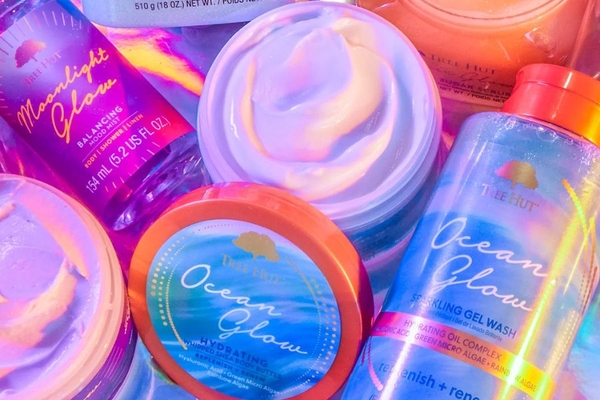 Image tree hut products against colorful backdrop