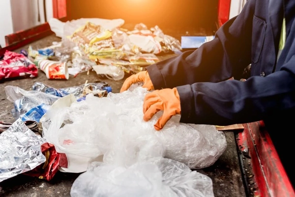 Image Recycling plastic