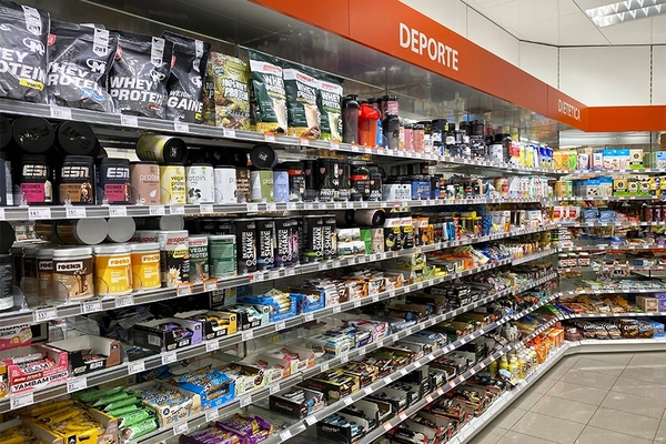 Image High-protein products on supermarket shelf in Spain.