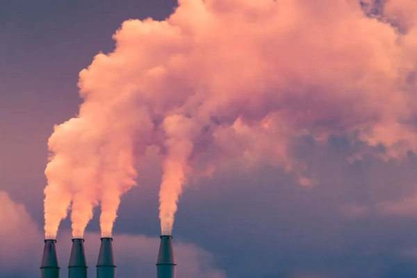 Image clouds around production facility