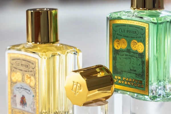 Image A group of bottles of perfume