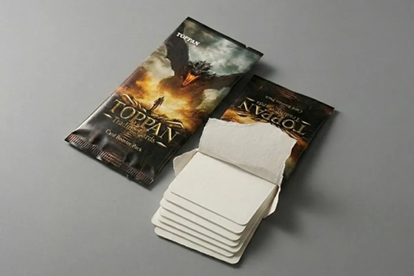 Image Toppan's trading card packaging