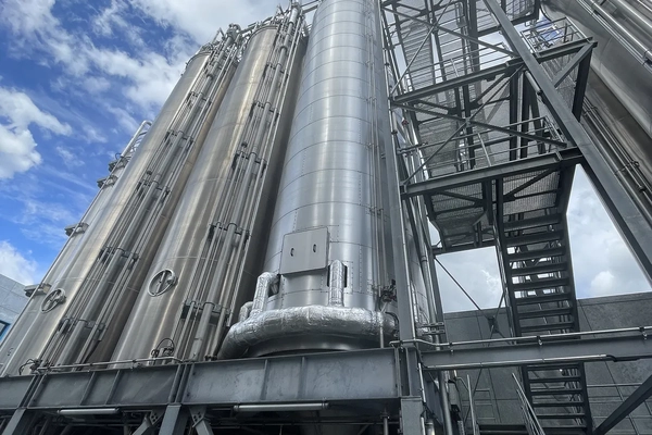 Coperion’s extruder and EcoFresh silo degassing system