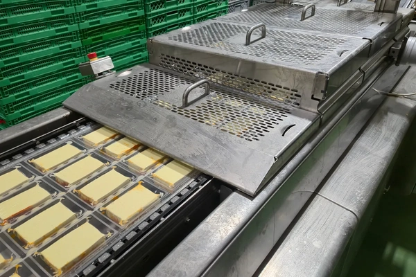 cheese packaging machine