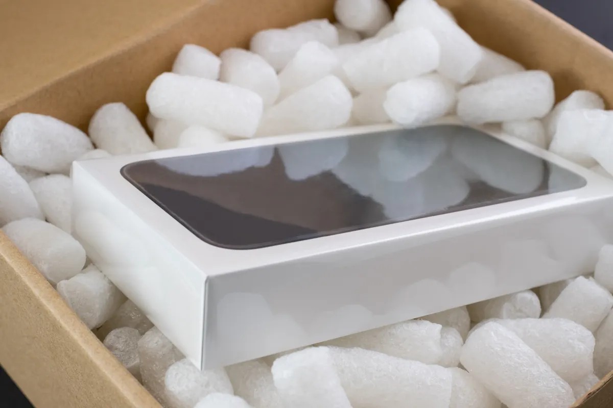 Researchers develop “degradable” bio-based PS for electronic packaging